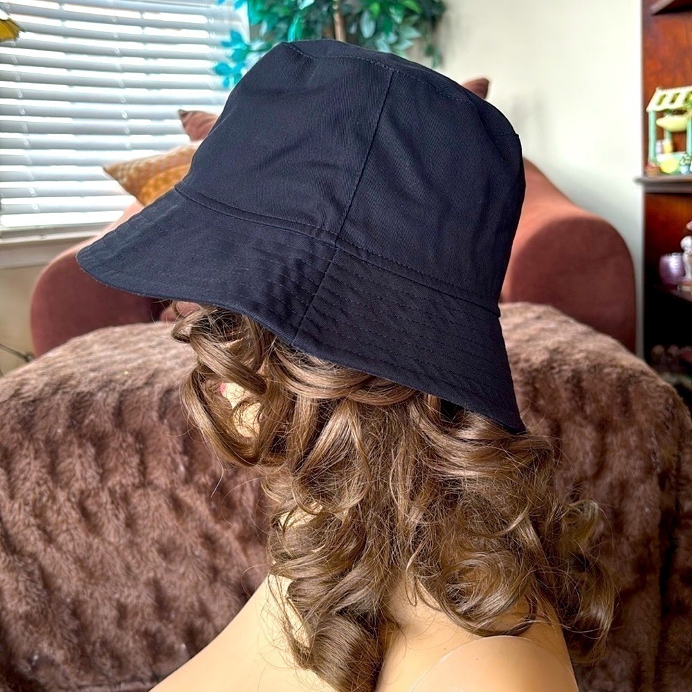 Brand New Kate Spade Black Logo Bucket Hat Pink Lining Classic Preppy - Picture 8 of 16